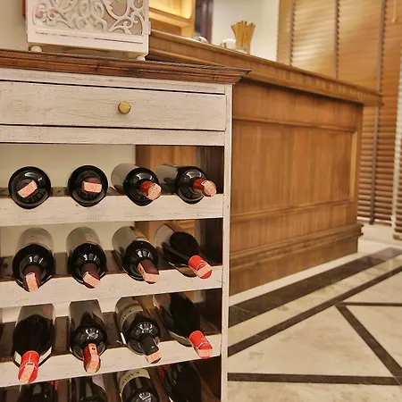 Bon Old - Special Class Hotel 4*